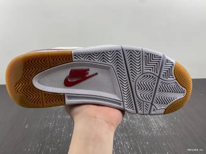 Cheap TB Red SB Jordan Sapphire DR5415-102 4 x 0607